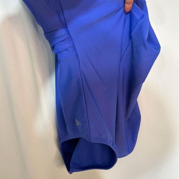 SPEEDO woman’s halter top, built in bra, full bottom coverage swimsuit. Size 16. - Picture 8 of 10